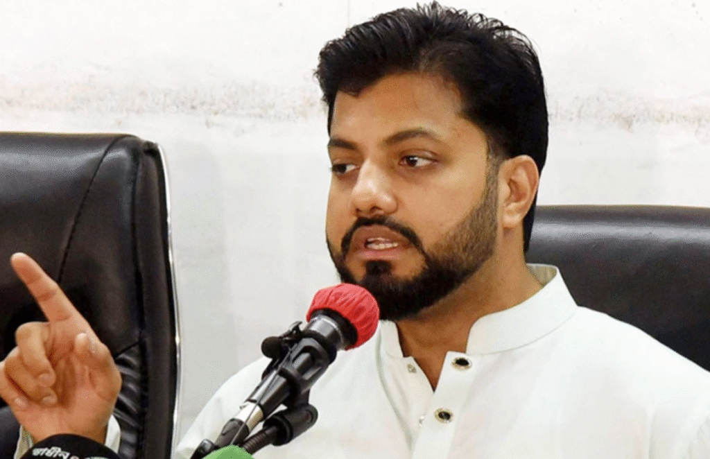 সাকিব-মাশরাফিকে রাজনীতির চশমায় না দেখার আহ্বান ইশরাকের