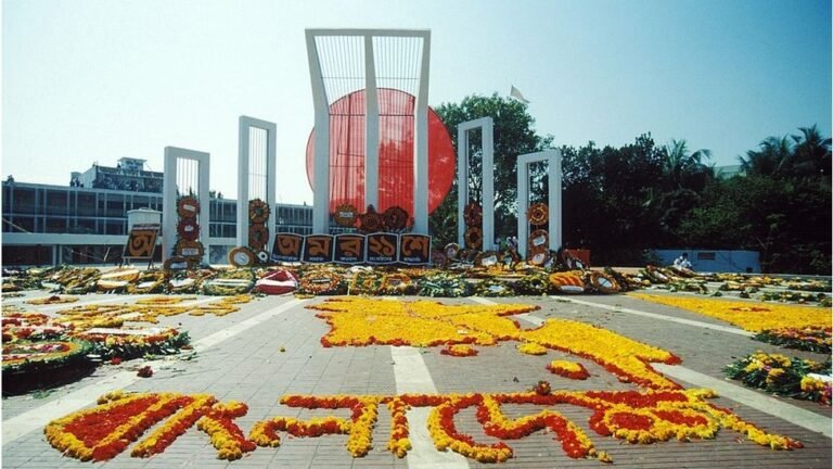 অমর একুশে ঘিরে নিশ্ছিদ্র নিরাপত্তা: শহীদ মিনারে সব ধরনের প্রস্তুতি সম্পন্ন