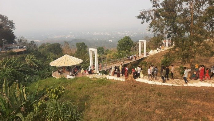 ঈদে পর্যটকদের ঢল, খাগড়াছড়িতে হোটেল-রিসোর্ট হাউসফুল