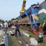 ঈদের ভিড়ে বিপত্তি, বগুড়ায় ট্রেন লাইনচ্যুত, ৫ জেলার যোগাযোগ বন্ধ