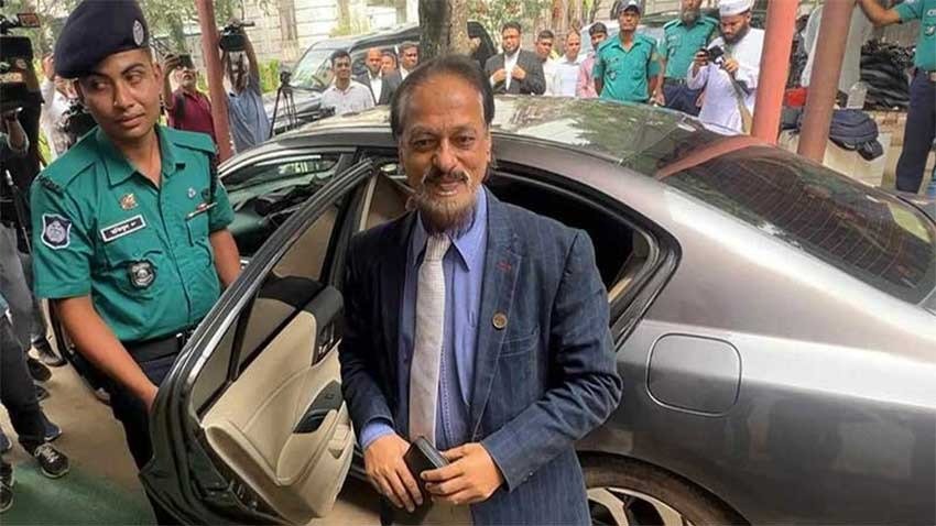 বিচারপতি ও উপদেষ্টাদের নিয়ে কুরুচিপূর্ণ মন্তব্য: ট্রাইব্যুনাল নিয়ে ফেসবুকে অবমাননার দায়ে কড়া পদক্ষেপ